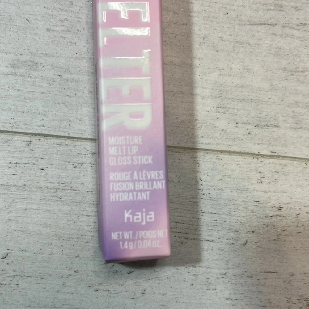 Kaja Beauty Heart Melter Lip Gloss Stick in Crush Hard